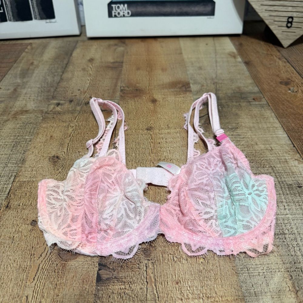 Victorias Secret PINK Bra Unlined Eyelash Lace 32 DD Tie-Dye